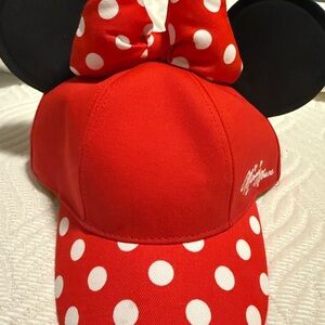 Red Polka Dot Minnie Mouse Hat NWT Disneyland